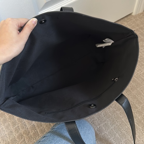 Marvel tote by loungefly - Picture 5 of 5